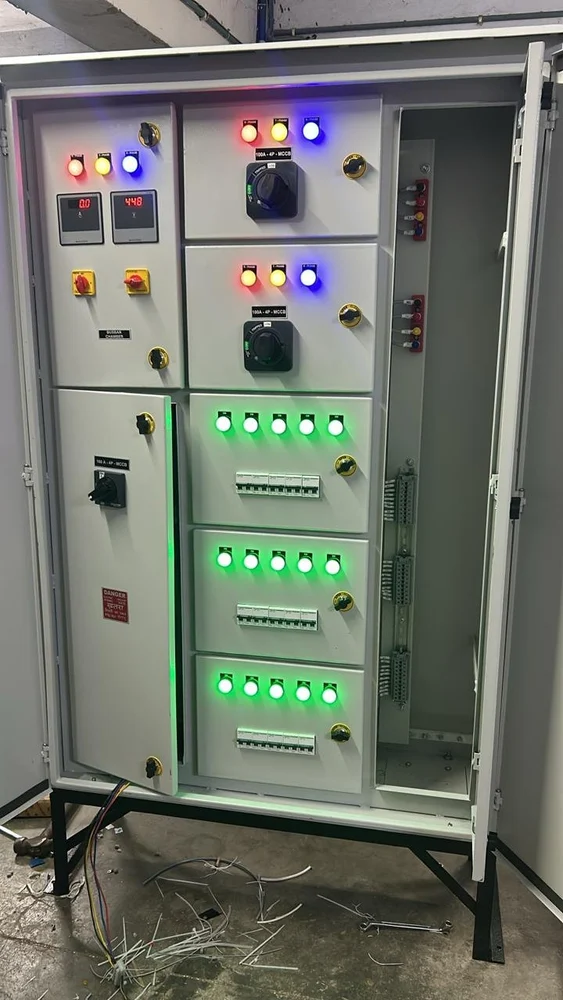 mccb-power-distribution-panel-1000x1000 (1)